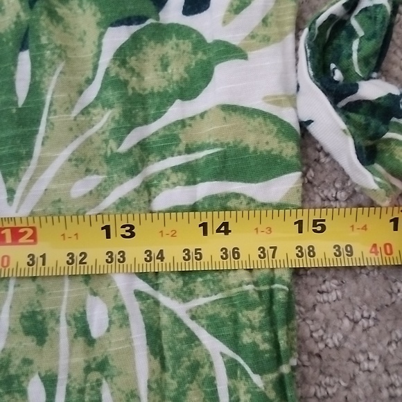 Green top - Picture 9 of 11